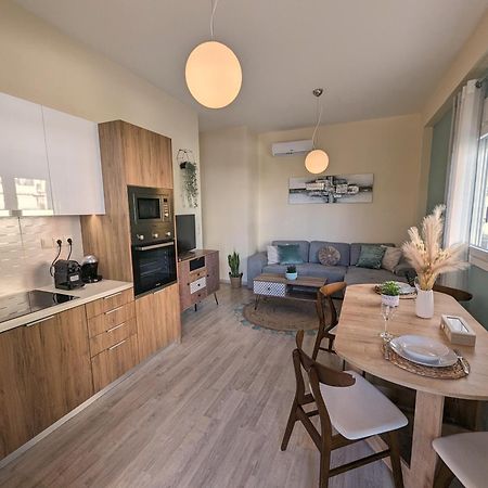 Apartamento Modern Mint Sunny House Near The Airport Spáta Exterior foto