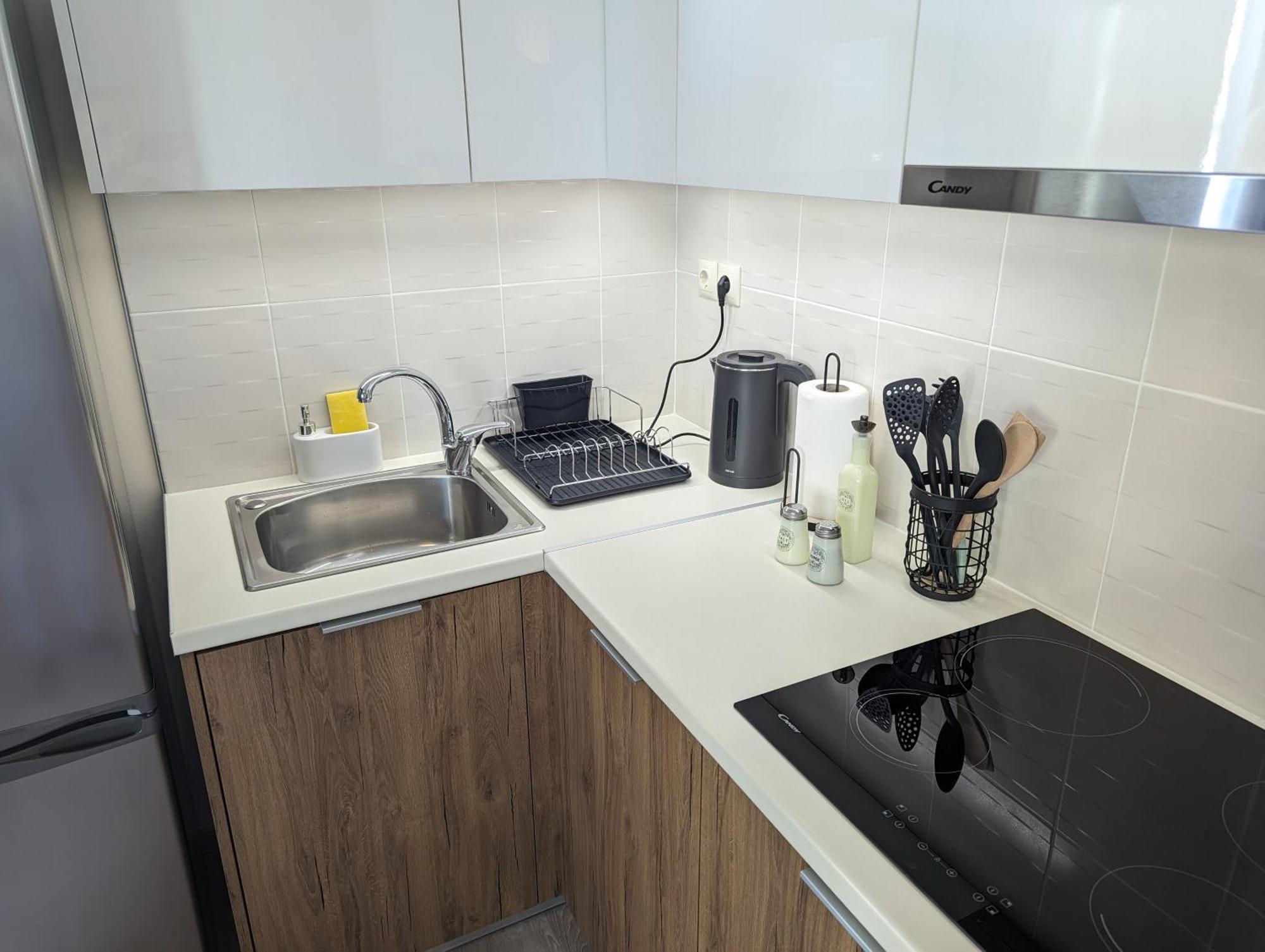 Apartamento Modern Mint Sunny House Near The Airport Spáta Exterior foto