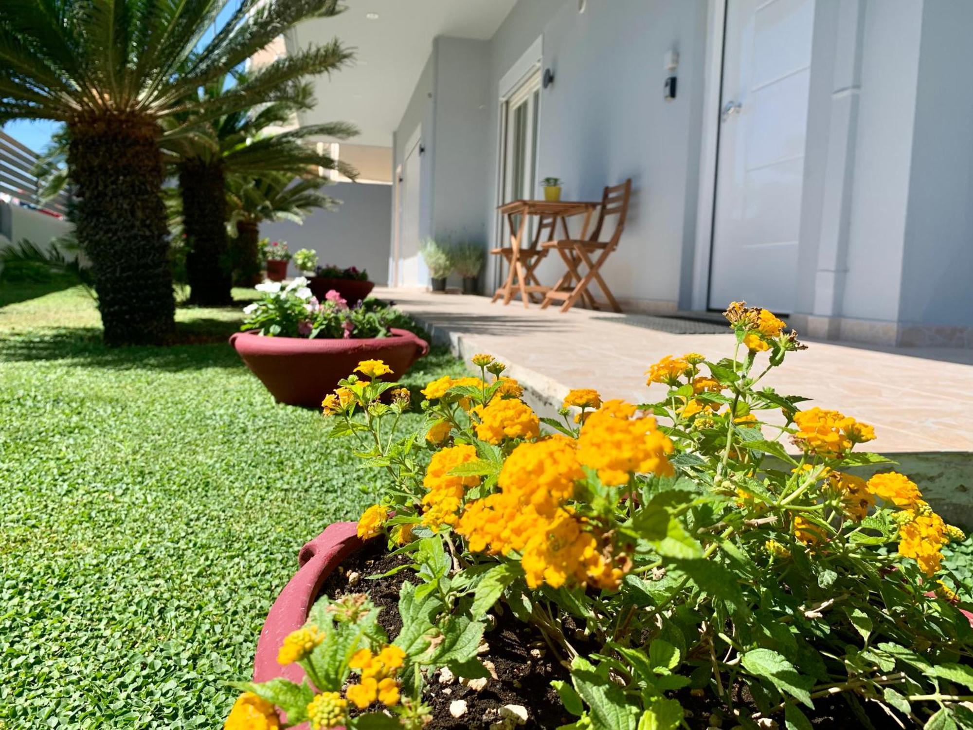 Apartamento Modern Mint Sunny House Near The Airport Spáta Exterior foto